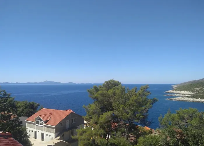 Planika 2 * Zavalatica