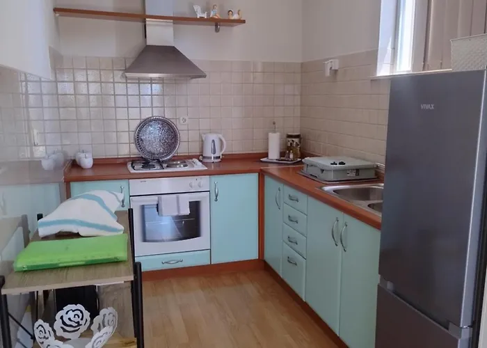 Planika 2 Zavalatica