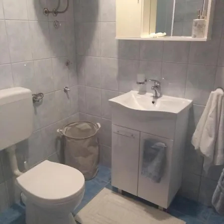Apartment Planika 2 *